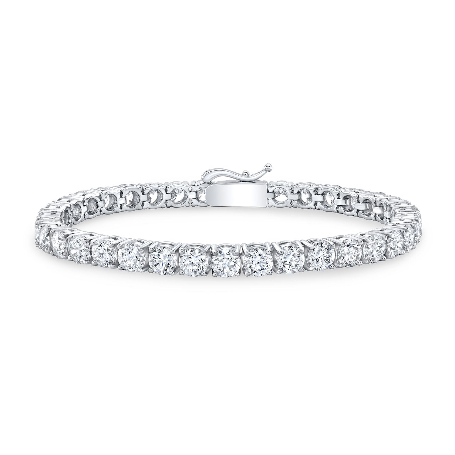 Classic Tennis Bracelet in White Gold with Round Diamonds